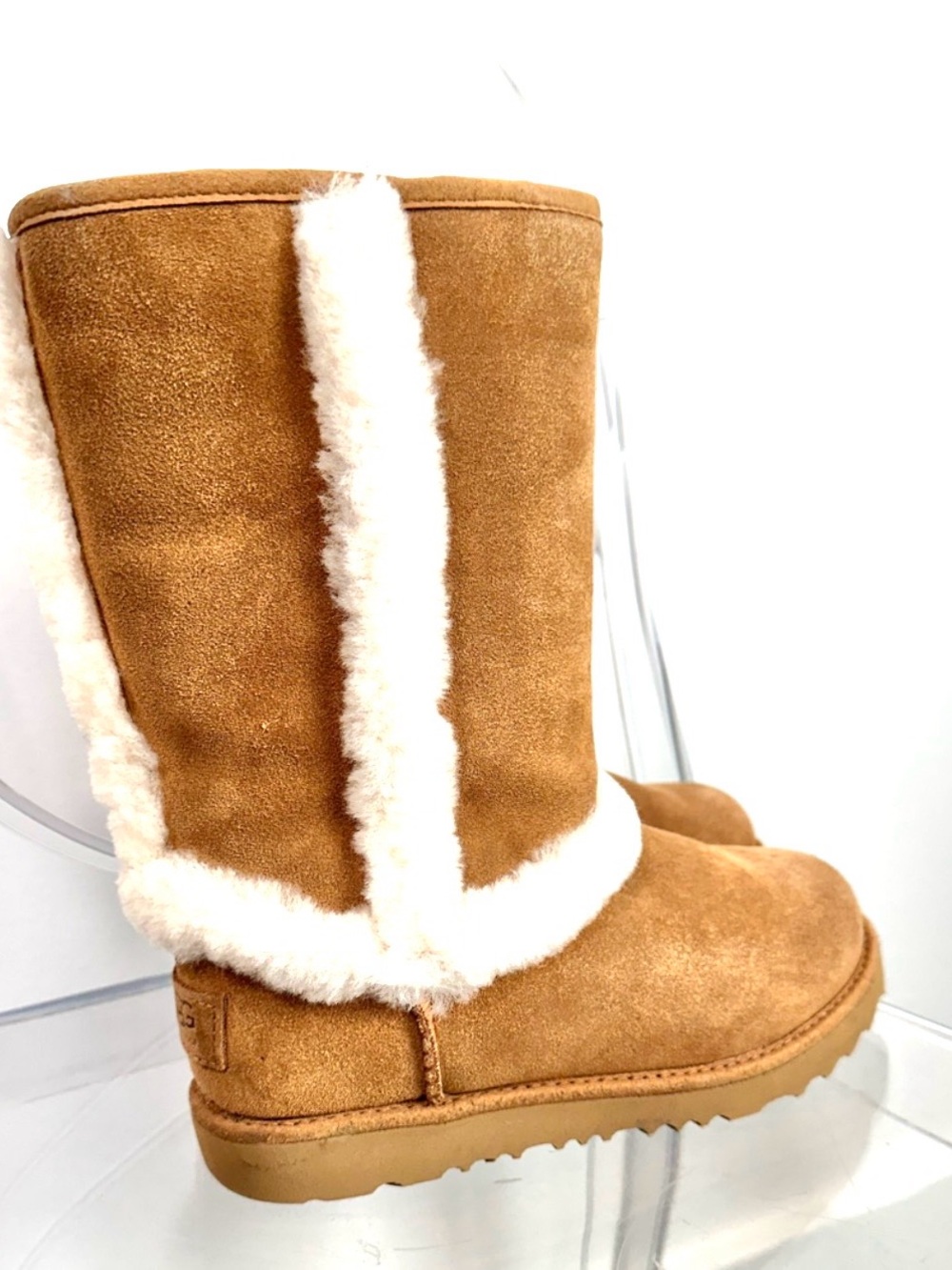 NEW with tag! RARE! UGG Kids Hadley PS Waterproof Boots Size 1 Big Kid